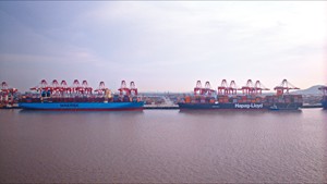 “洋山港智能重卡2021年度4万标箱任务”达成